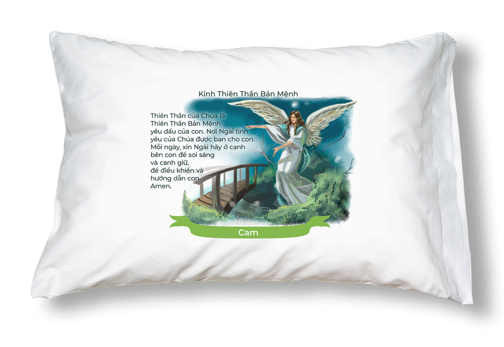 White pillowcase with a personalized banner and image of an angel and the words of the guardian angel prayer in Vietnamese.